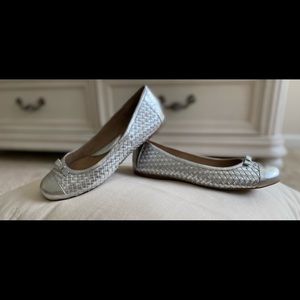 SoftWalk Naperville Silverwash Flats Size 11 M